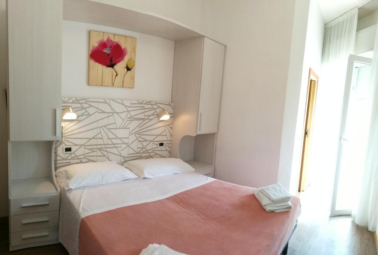 Hotel Luana Rimini Esterno foto