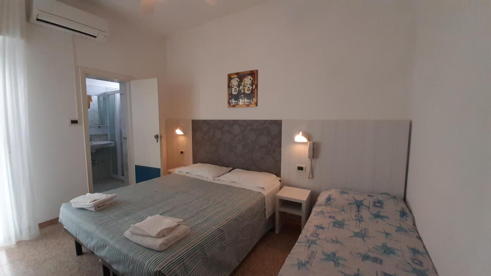 Hotel Luana Rimini Esterno foto