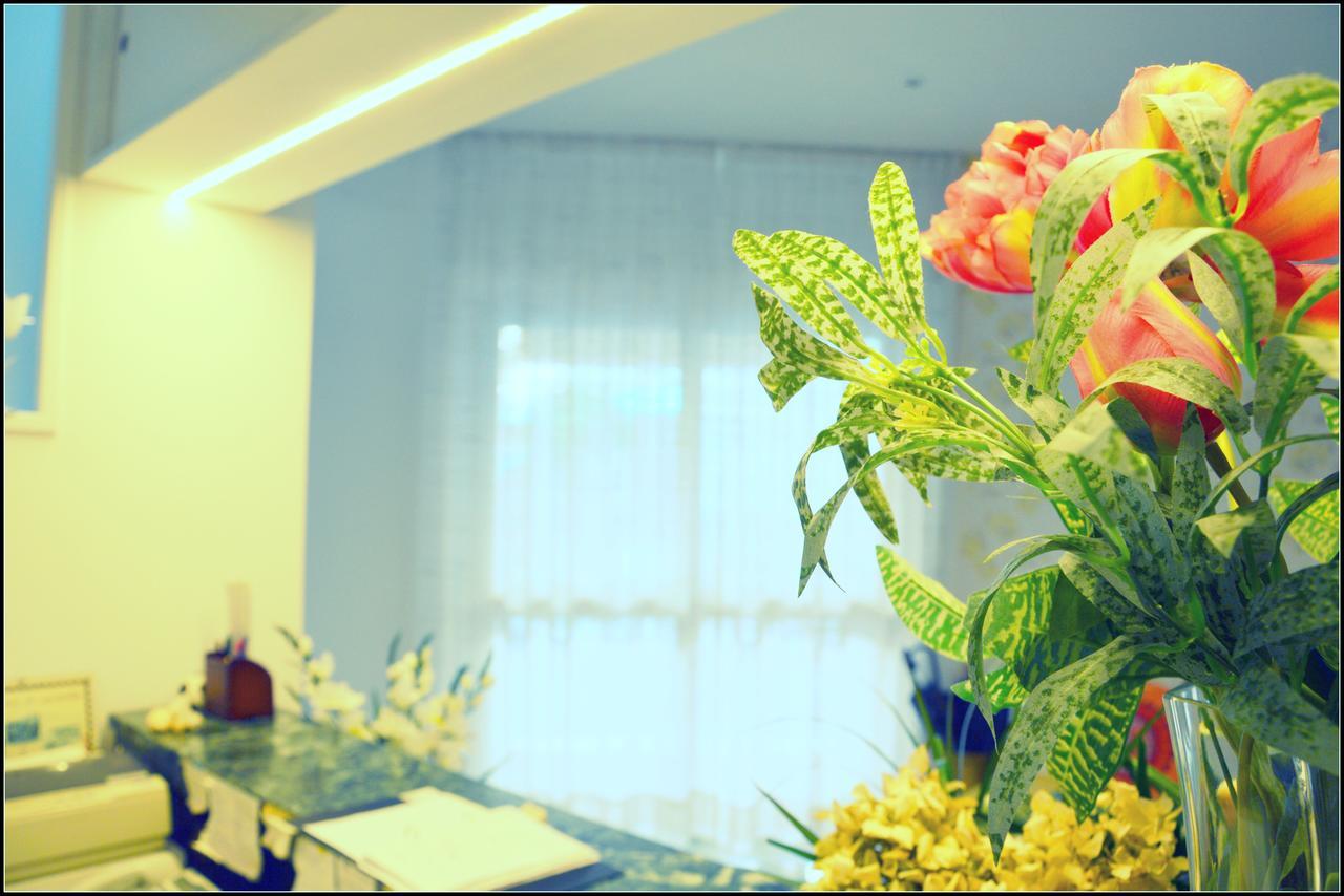 Hotel Luana Rimini Esterno foto