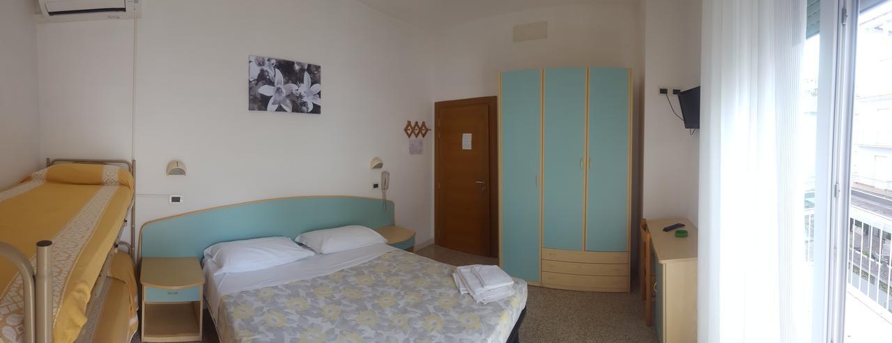 Hotel Luana Rimini Esterno foto